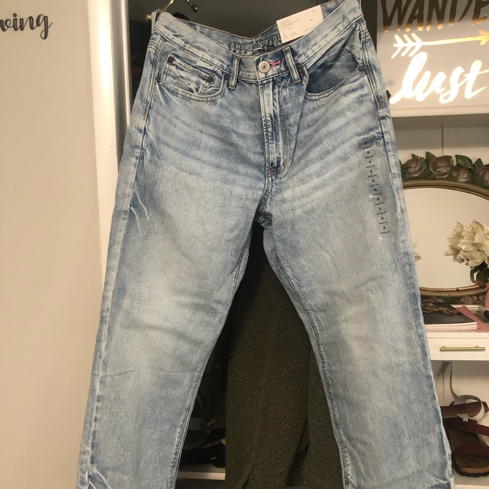 American eagle mom jeans